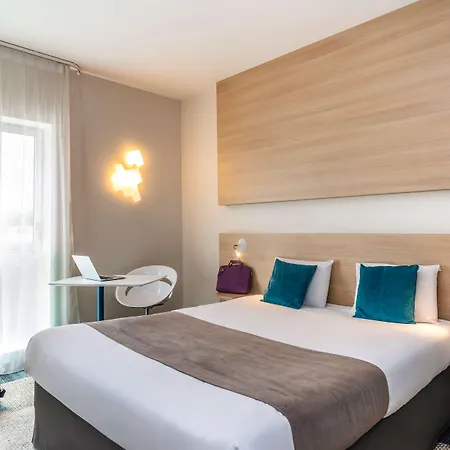 Hotel Kyriad Est