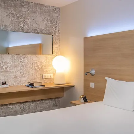 Kyriad Est Hotel Le Mans