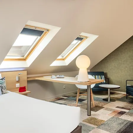 Hotel Kyriad Est