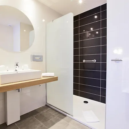 ホテル キリヤド ル マン エスト 3*