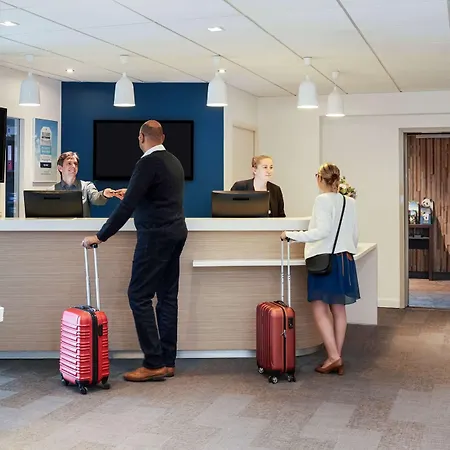 キリヤド ル マン エスト ホテル 3*