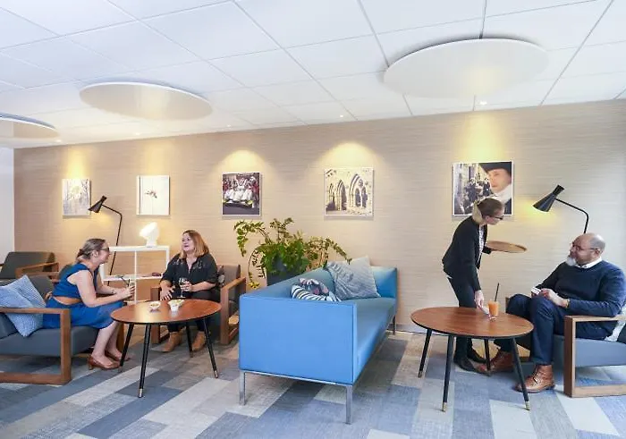 Kyriad Est 3* Le Mans