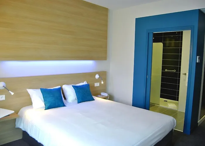 Kyriad Est Hotel Le Mans