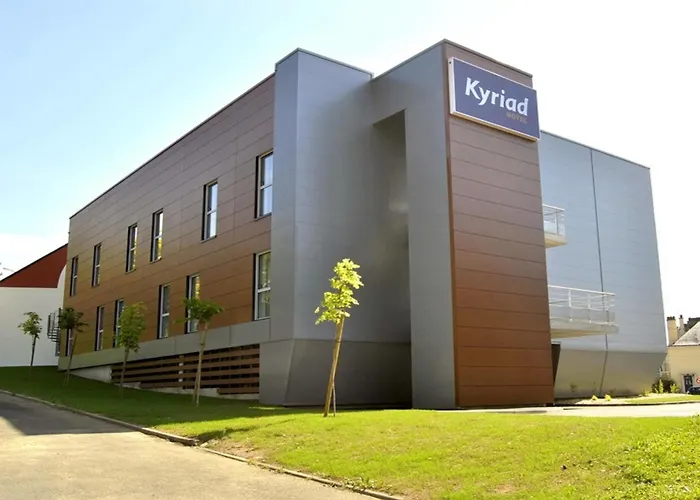 Kyriad Est Hotel Le Mans