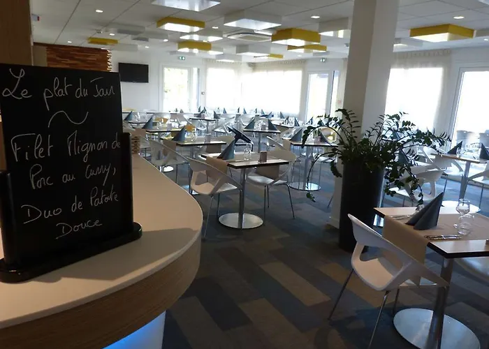 Kyriad Est Hotel Le Mans